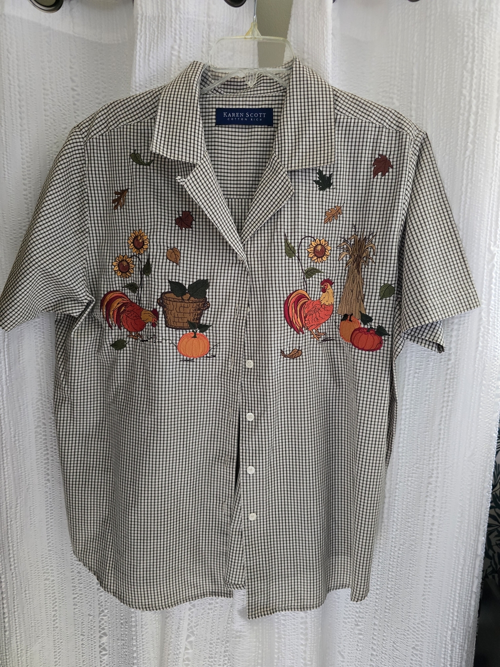 Womens LARGE Karen Scott Short-Sleeve Autumn Embroidered Check Shirt - Beige